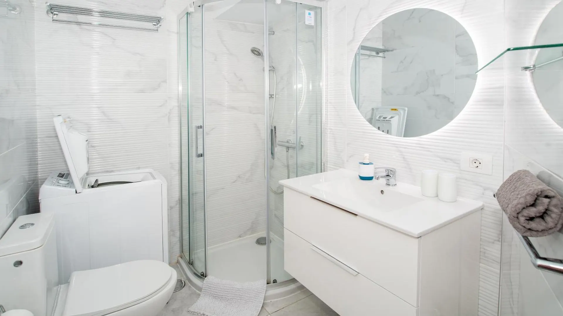 Modern Ponderosa, Las Americas Costa Adeje  Apartman