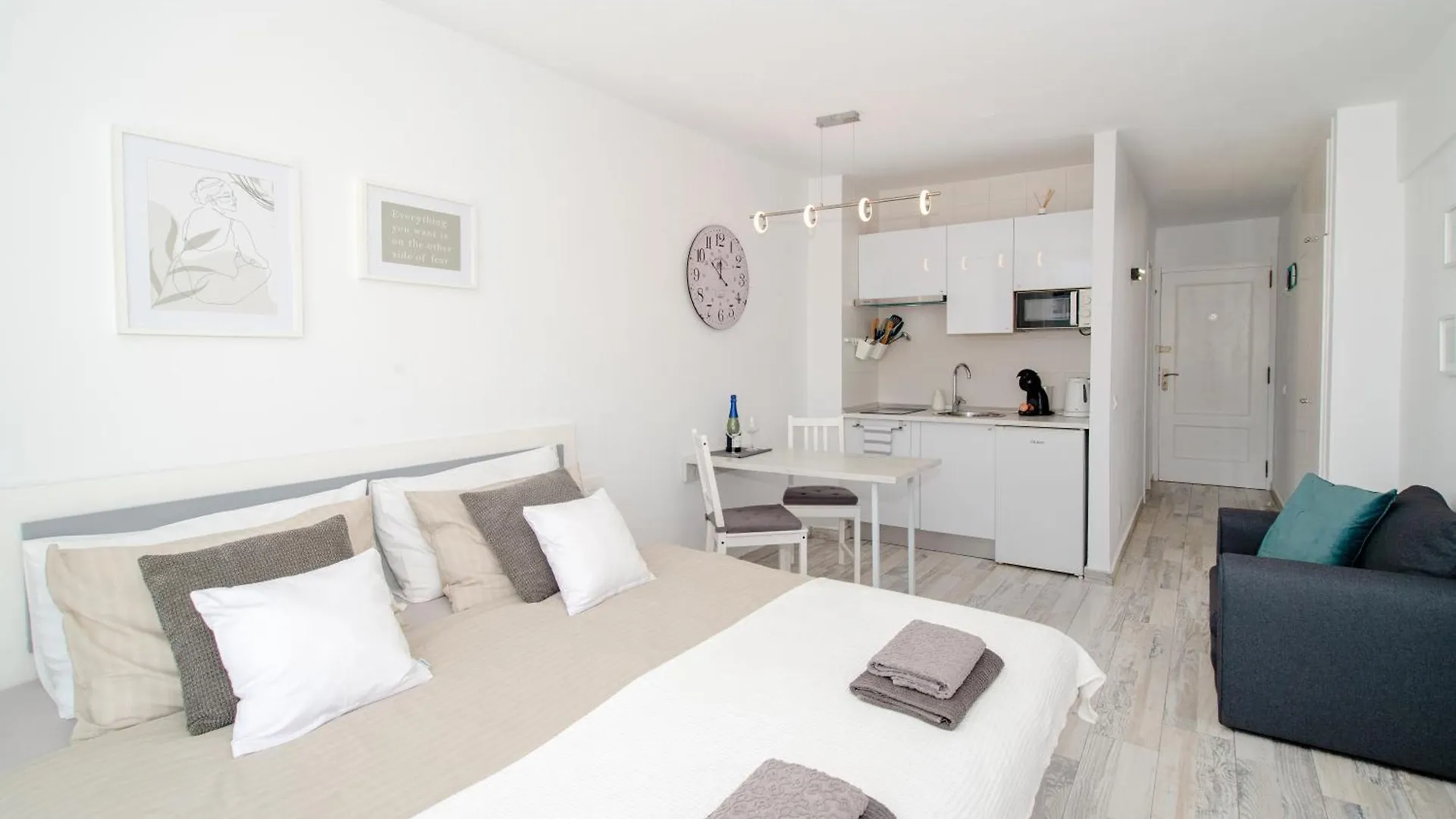 Modern Ponderosa, Las Americas Costa Adeje  Hiszpania